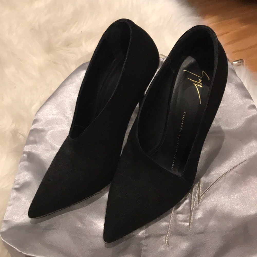 Giuseppe Zanotti Black Pumps